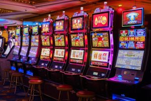 Cara Bermain Game Kasino Online Gratis dan Berlatih Sebelum Bertaruh Uang Asli